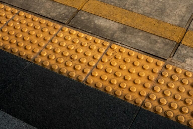 System safety feature blocks quick command pasting in developer tools - Featured image