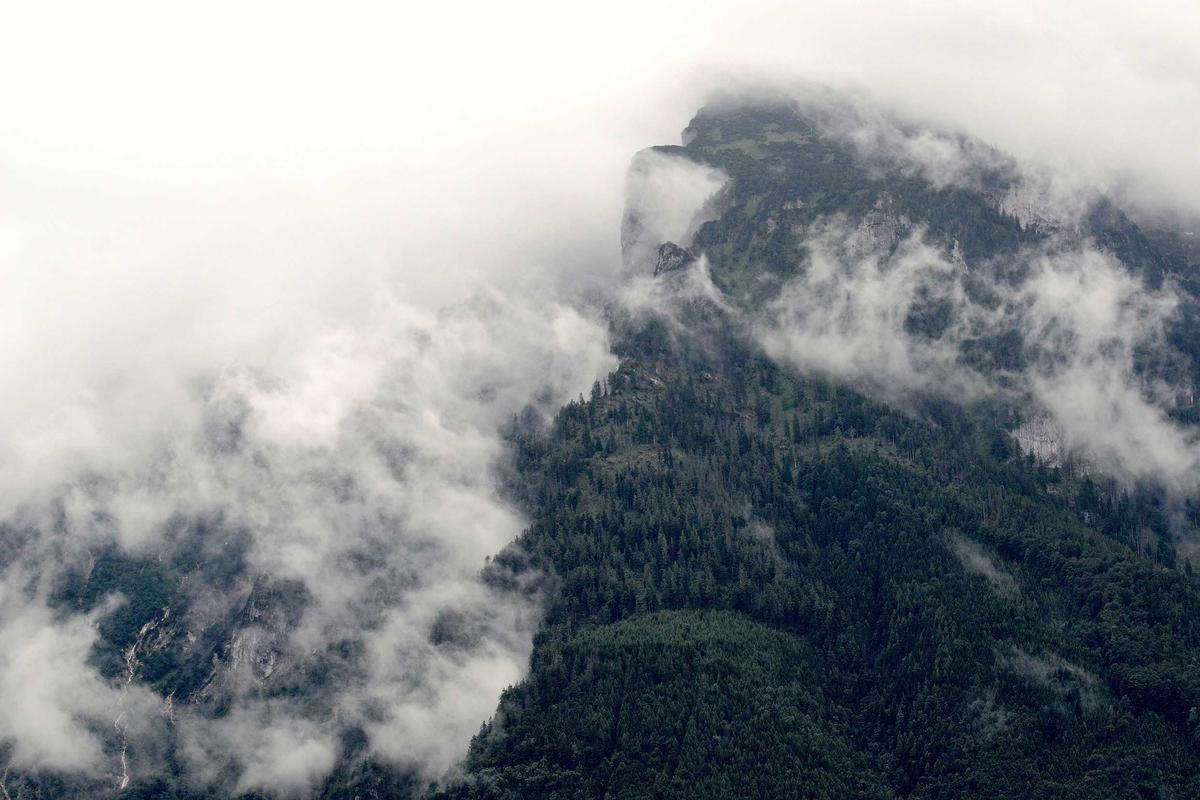 The Global Advantage of Software as a Bootstrapped Business Model