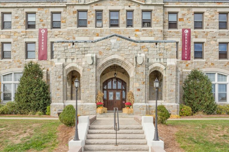Historic Institution Reopens After Campaign Shows Strong Public Support and Donations - Featured image