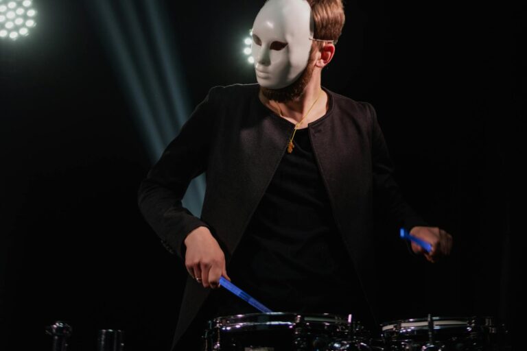 Legendary Drummer Releases Long-Awaited Autobiography With Band Behind The Scenes - Featured image