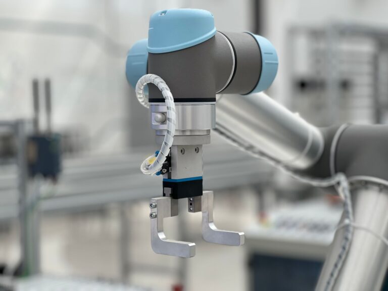 Pharmacy Robotics Startup Wins $12.6 Million Seed Funding Investment - Featured image
