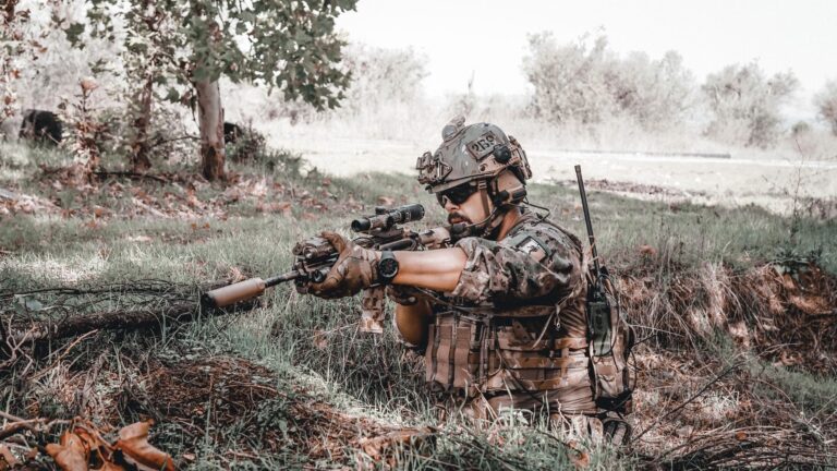 US military operations in Iraq intensify with targeted airstrikes and evacuation orders - Featured image