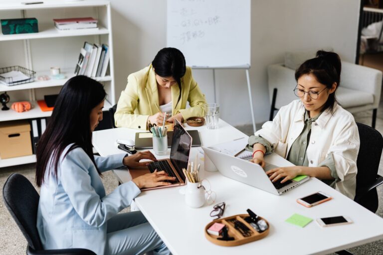 Women entrepreneurs face venture capital funding barriers versus male counterparts - Featured image
