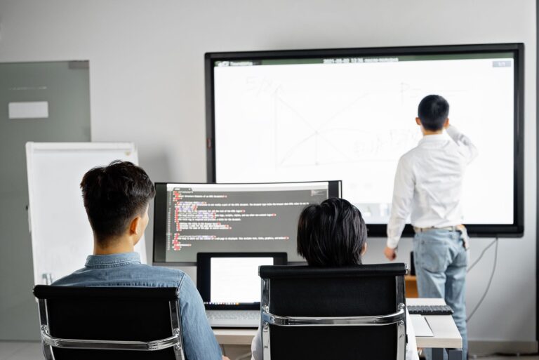 Developer incubator applications open at NYU for 2025 startup founders - Featured image
